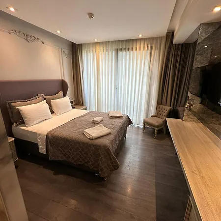 Tk Taxim Bosphorus Istanbul